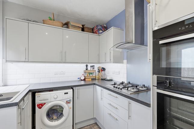 4 Bencloich Road, Lennoxtown, Glasgow photo 3