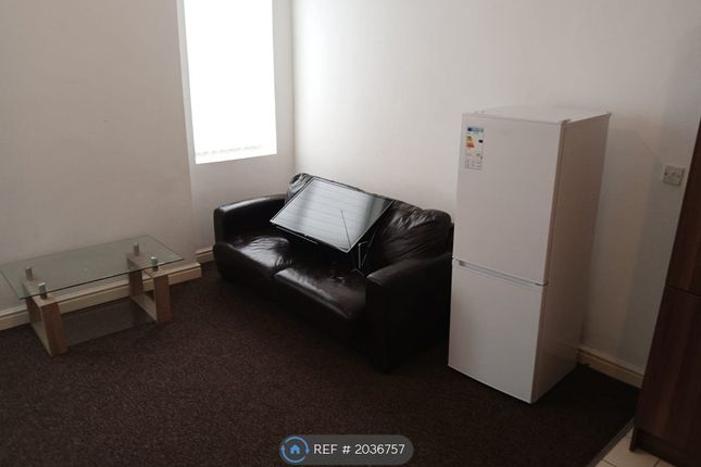 Thumbnail Flat to rent in Victoria Street, Denton, Manchester