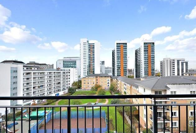 Flat for sale in Adventurers Court, 12 Newport Avenue