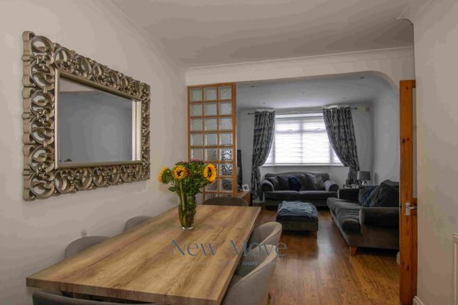 112 Foxon Lane, CATERHAM photo 4