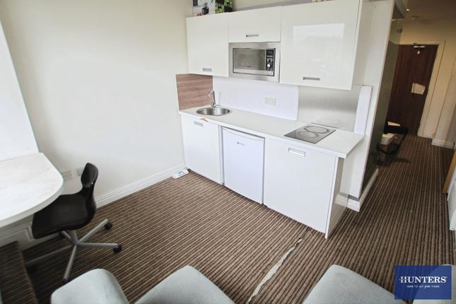 Flat 504 Sunbridge Halls, 178 Sunbridge Road, Bradford photo 3