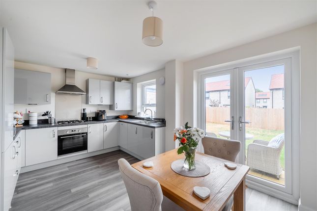 6, Primrose Way, Radstock photo 4