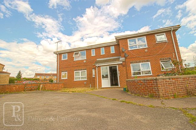 Thumbnail Studio to rent in Kingfisher Close, Colchester, Essex