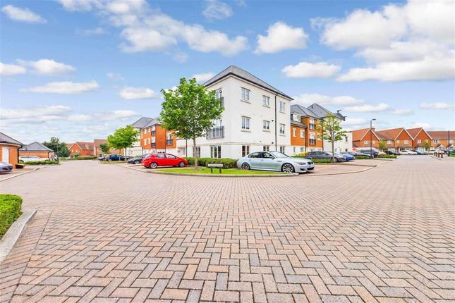 Thumbnail Flat to rent in Longhurst House, Scholars Walk, Horsham, West Sussex