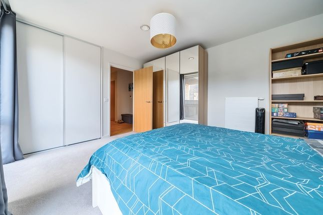 Flat for sale in Isambard Court, Brentford, London