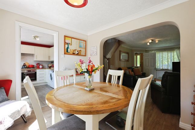 2, Mickleton Drive, WARWICK photo 3