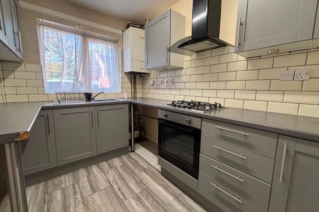 Dobbs Mill Close, BIRMINGHAM photo 2