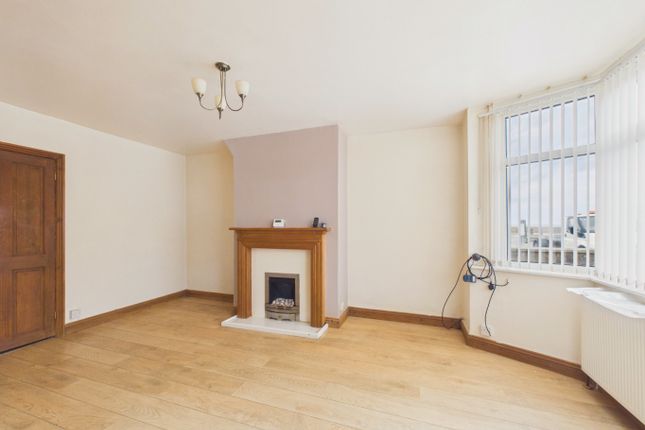 35 Lee Avenue, Withernsea, East Riding of Yorkshire photo 3