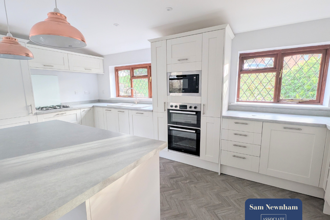 11, Hollowood Road, Sandown photo 3