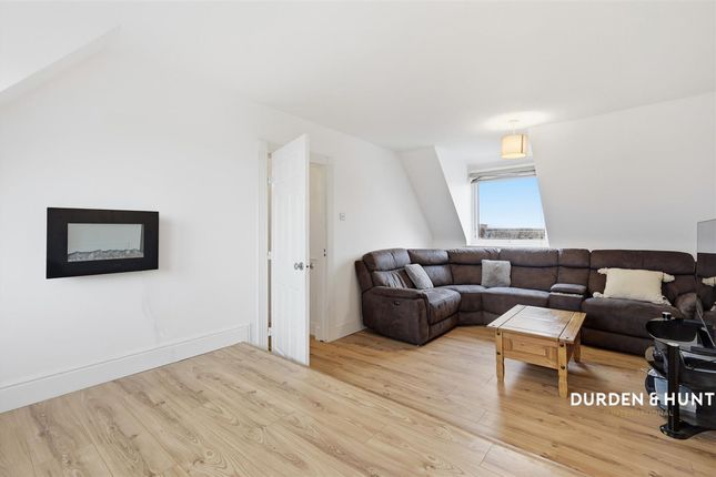 Flat 28, Charleston Court Seaview Avenue, Colchester photo 2