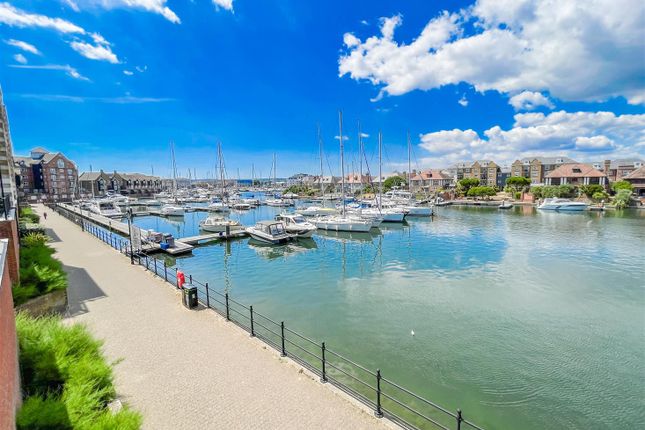 Flat 3 Pacific Heights North, 17 Golden Gate Way, Eastbourne photo 4