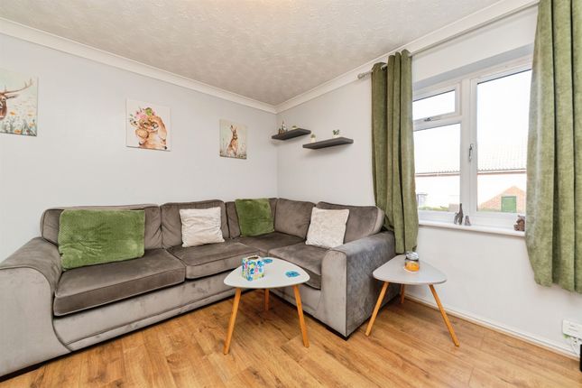 55, Ramerick Gardens, Arlesey photo 4