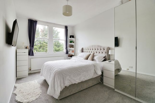 Flat Flat 5, 17, Palmerston Road, Westcliff-on-sea photo 4