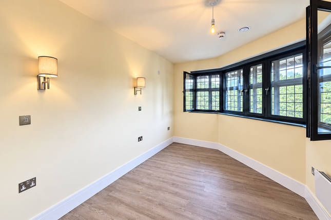 Carlyle Road, Ealing photo 5