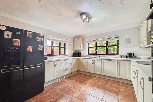 6, Barnard Close, Sleaford photo 3