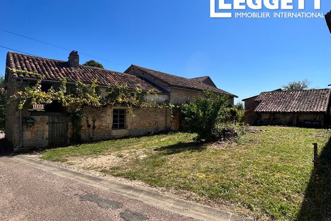 Thumbnail Villa for sale in Javerlhac-Et-La-Chapelle-Saint-Robert, Dordogne, Nouvelle-Aquitaine