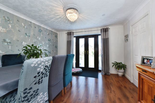 11, Ellerby Avenue, Swinton photo 4