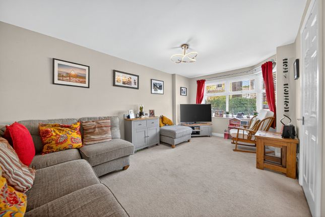 17A, Middleton Road, West Yorkshire photo 2