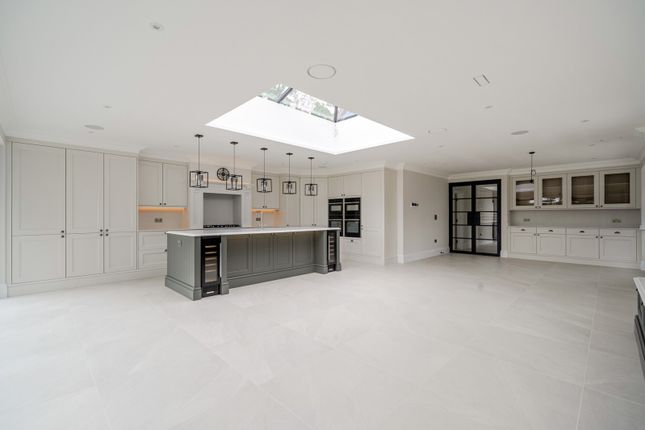 Shire Lane, Gerrards Cross photo 2
