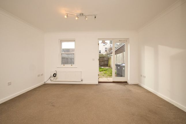 10 Royal Mews,, Albion Road, Kent photo 2