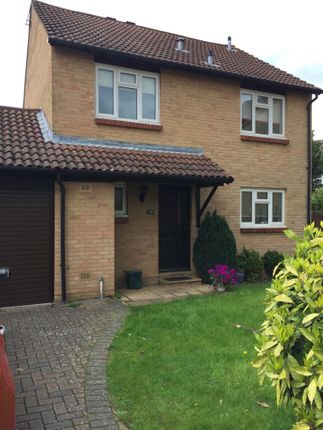 Thumbnail Detached house to rent in Alterton Close, Woking