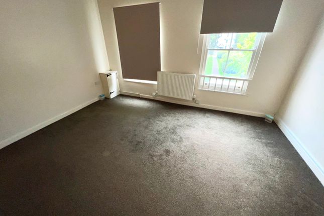 Flat A, 35 Commercial Street, Aberdare, Aberdare photo 2