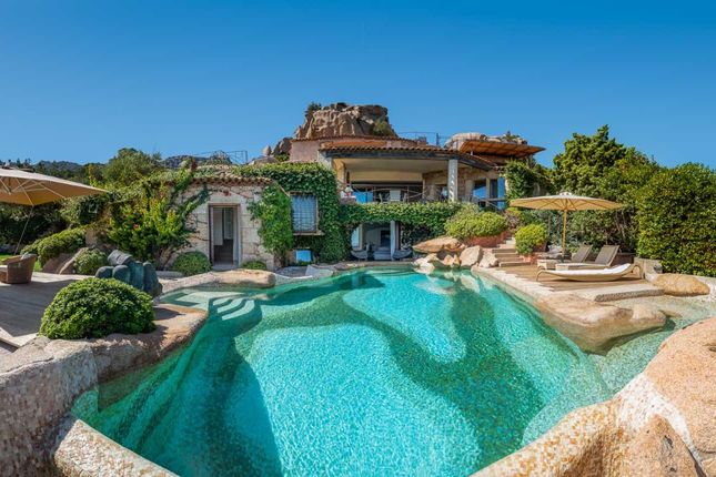 Villa for sale in Via Dell'ancora, 07021 Arzachena Ss, Italy