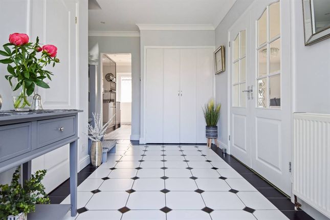 32, Lonsdale Avenue, Margate photo 3