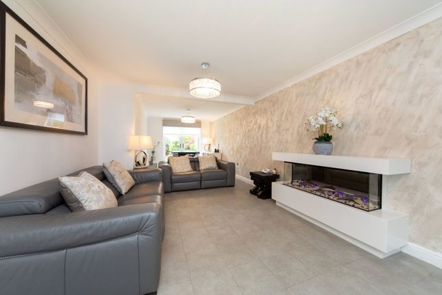 16, Dorchester Park, Wirral photo 4