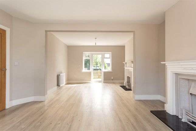 14, Maple Gardens, Hove photo 4