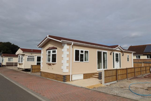 Mobile/park home for sale in Queens Drive, Cambrian Residential Park, Cardiff