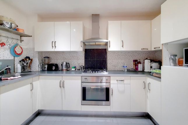 Flat for sale in Northpoint Square, Camden Road, Camden
