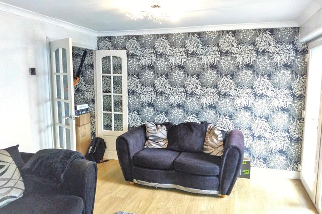 00, Lyecroft Avenue, Birmingham photo 4