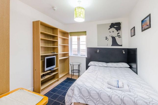 Thumbnail Studio to rent in Finchley Road, Hampstead, London