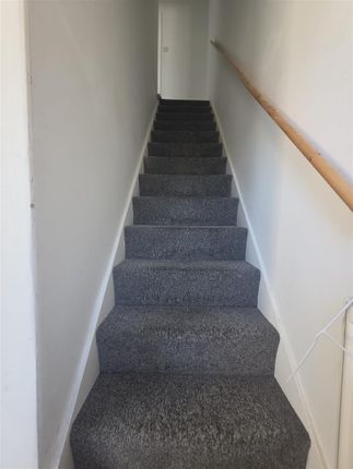 186, Wold Road, Hull photo 5