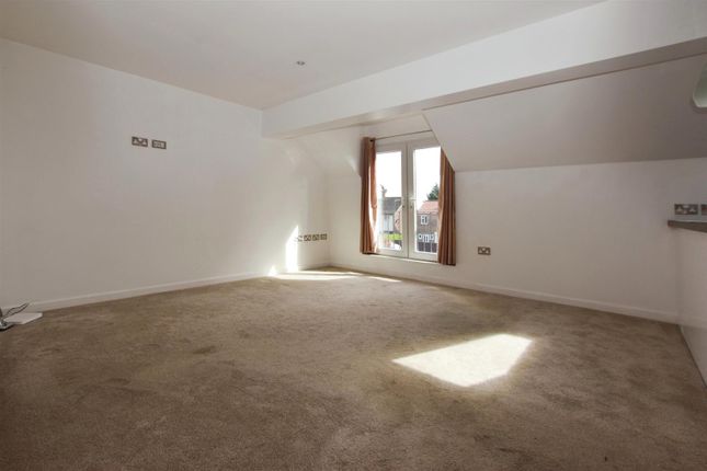 Flat for sale in Station Road, Hessle