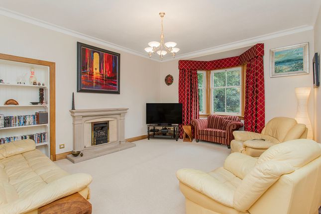 21, Blinkbonny Crescent, Edinburgh photo 3