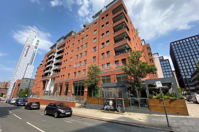 2-bed flat on Apartment 41, The Quadrangle, 1 Lower Ormond Street, Manchester, £160,000
