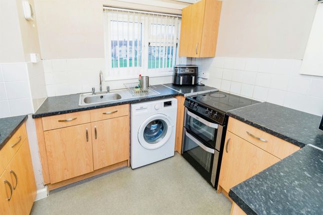 Flat for sale in Chiltern Green, Southampton