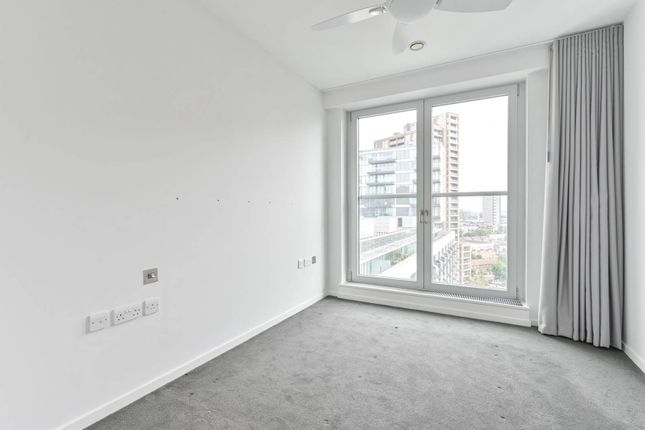 Flat to rent in Baltimore Wharf, Canary Wharf, London