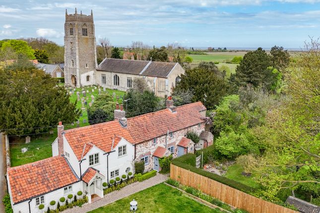 10 Church Cottages, Kirkgate, Hunstanton photo 2