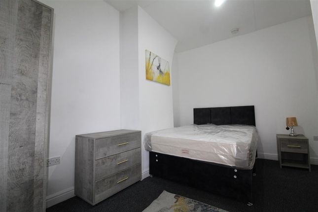 Thumbnail Shared accommodation to rent in Thurston Street, Burnley