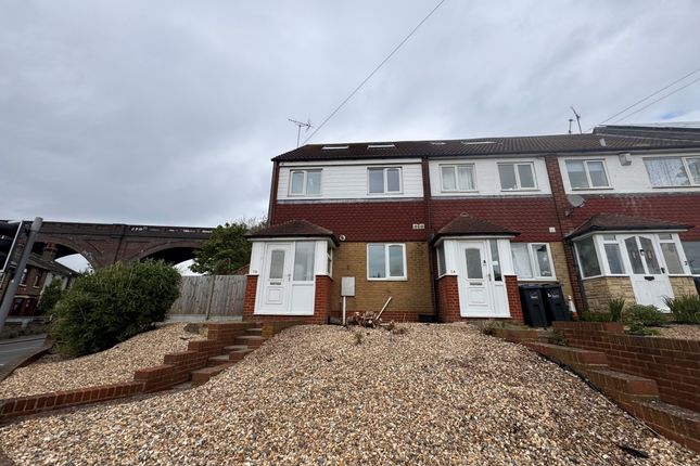 End terrace house to rent in College Road, Ramsgate