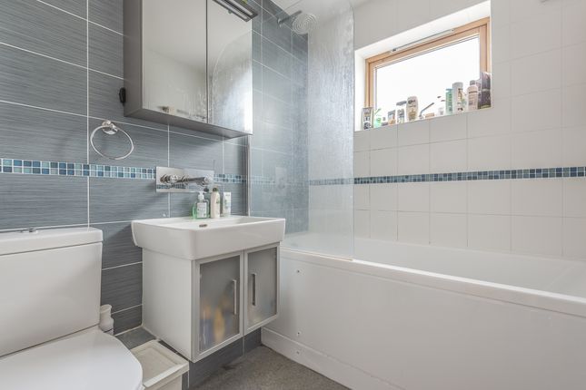 Elmfield Road, London photo 5