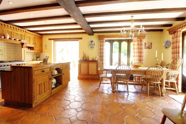 155, Tolmers Road, Cuffley photo 4