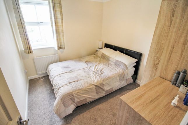 Flat for sale in Walkers Place, Reading