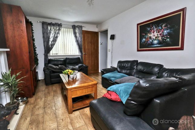 4 The Leys, Bedworth, Warwickshire photo 4
