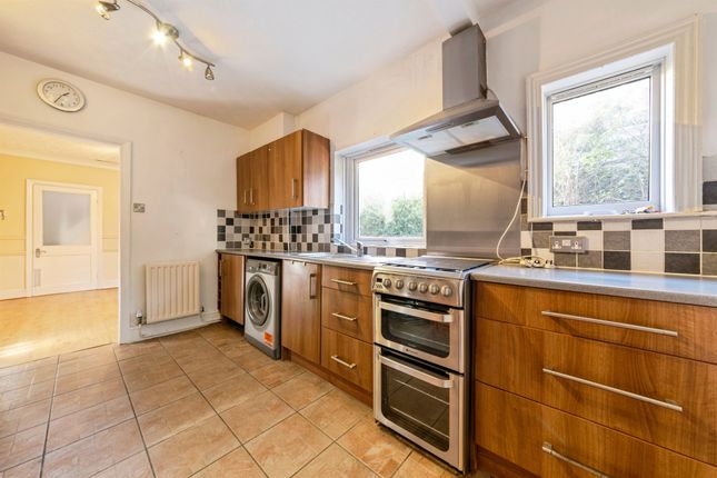 71, Harlaxton Road, GRANTHAM photo 4