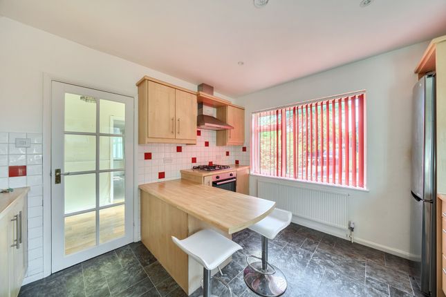 14, The Hyde, Aylesbury photo 4