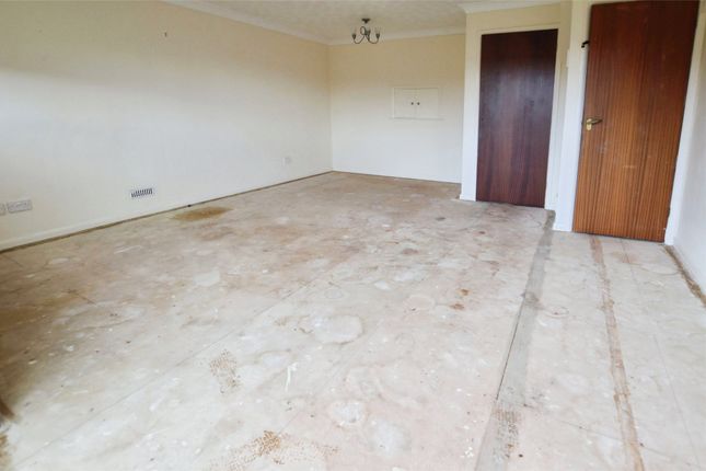16, Greenacre Close, Devon photo 2